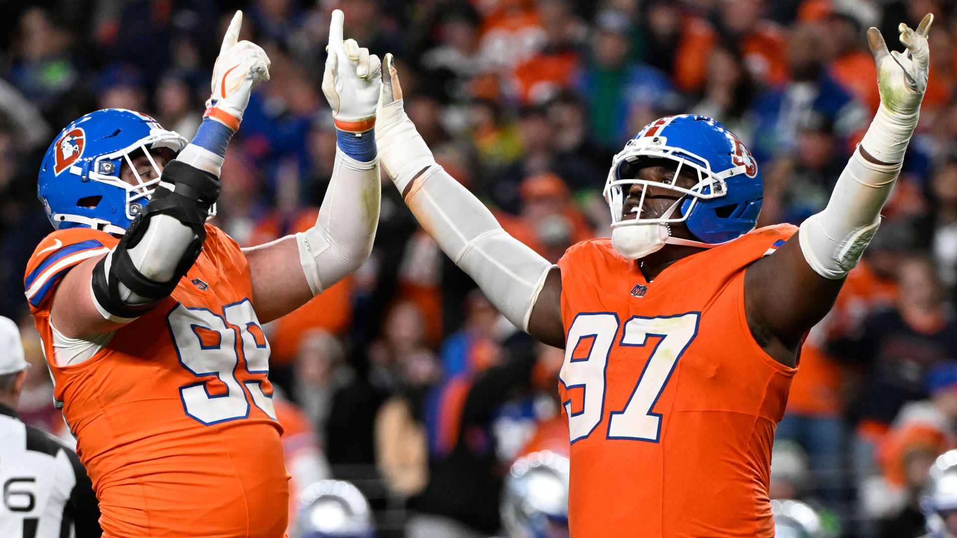 Broncos, Seahawks'ı